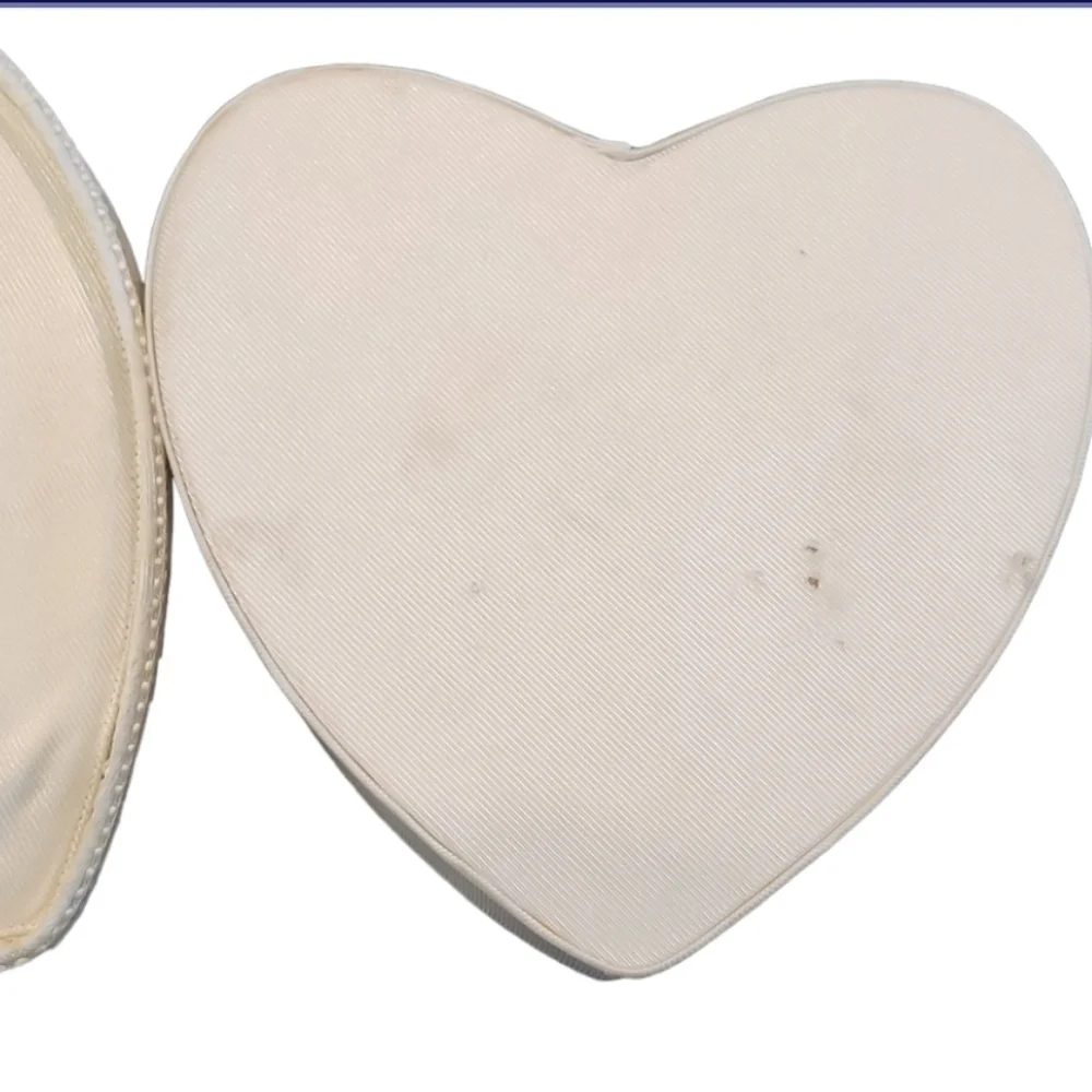 𝅺HEART Shaped Padded Lace Gift Box